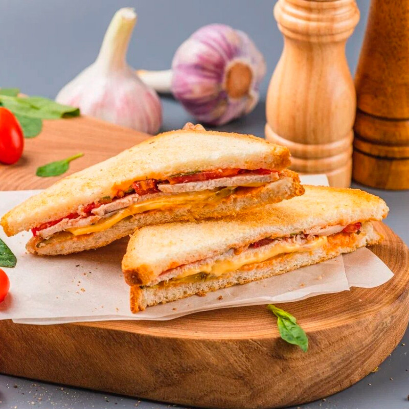 Сэндвич-клаб с цыпленком