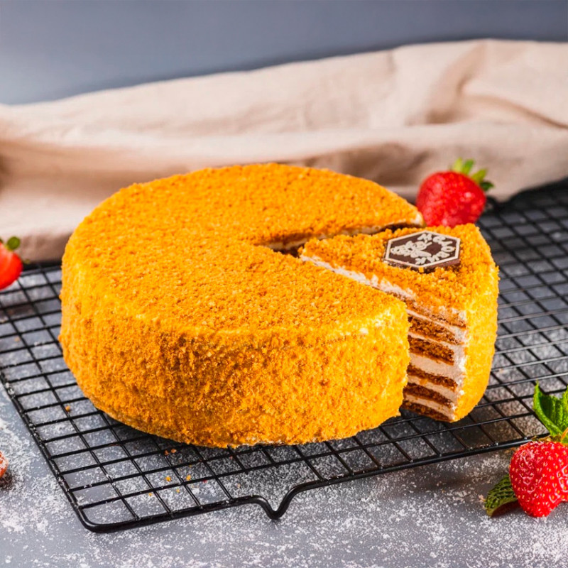 Торт "Медовик" Торт "Медовик"