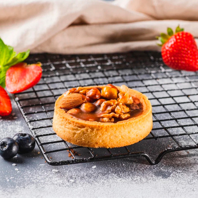 Тарталетка с орехами и карамелью