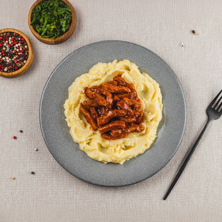 Пюре картофельное с поджаркой из свинины