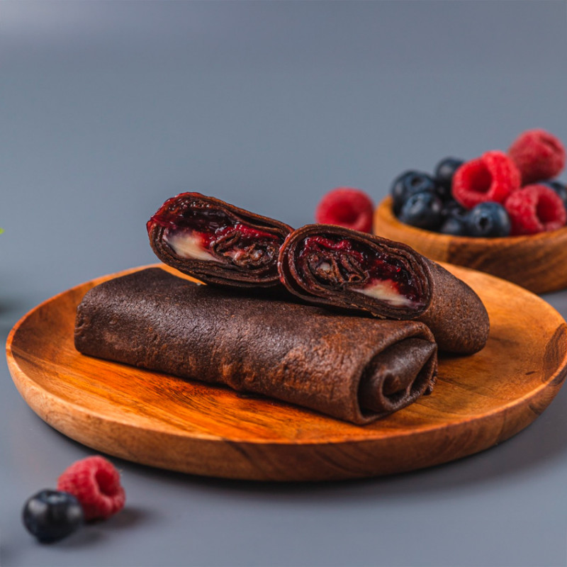 Блинчик шоколадный с вишней и заварным кремом 2 шт Блинчик шоколадный с вишней и заварным кремом 2 шт