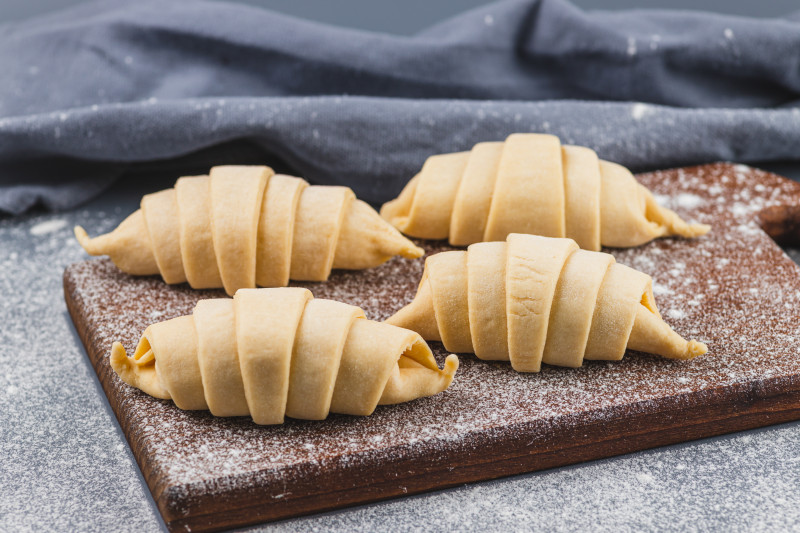 Круассаны с сыром, 4 шт., замороженные