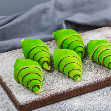 Круассаны цветные, 5 шт., замороженные